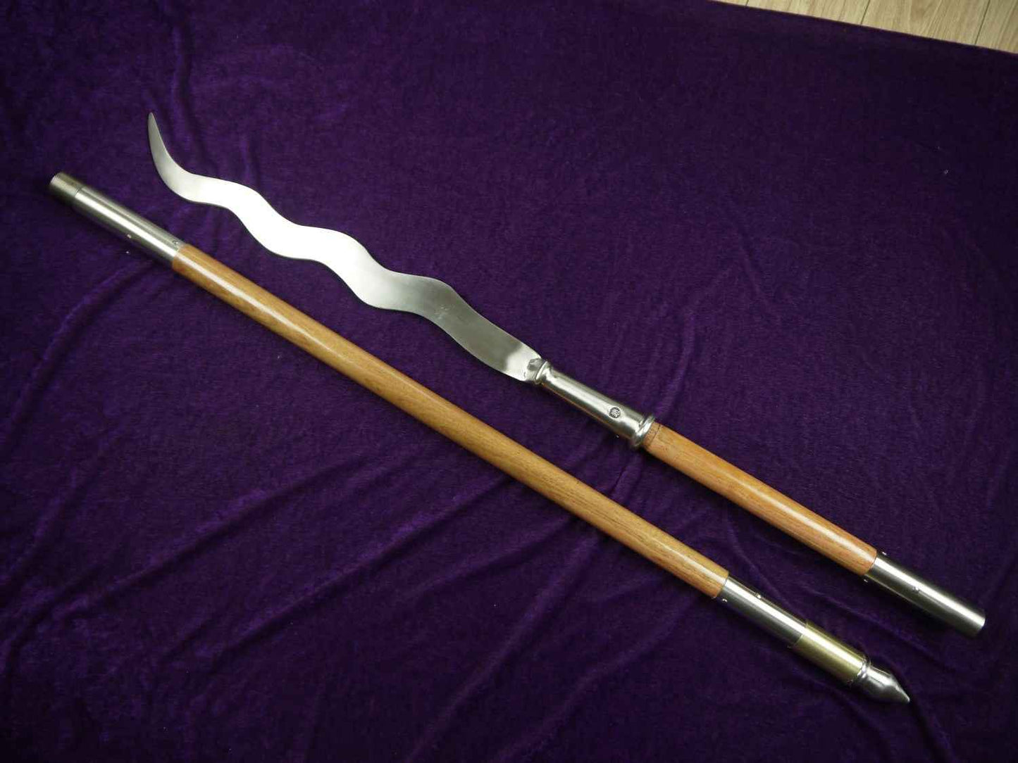 Zhang eight snake spear,Stainless steel blade,Wood rod,Kung fu — close-up detail view