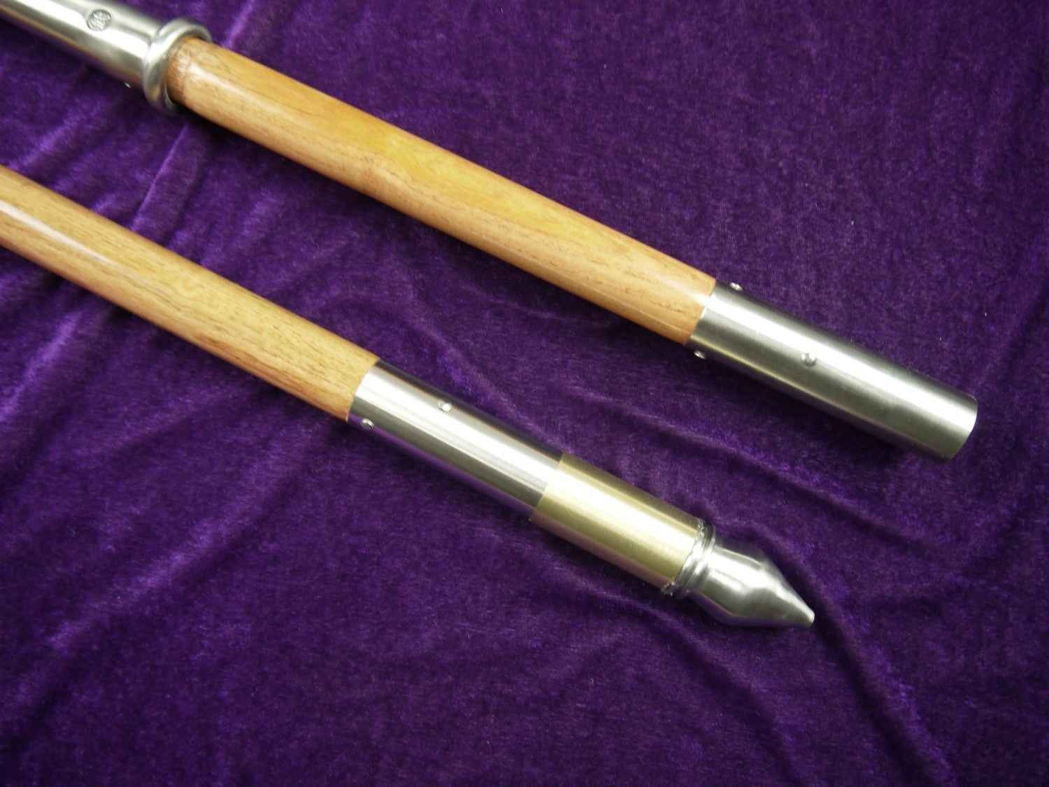 Zhang eight snake spear,Stainless steel blade,Wood rod,Kung fu — handle and fittings close-up