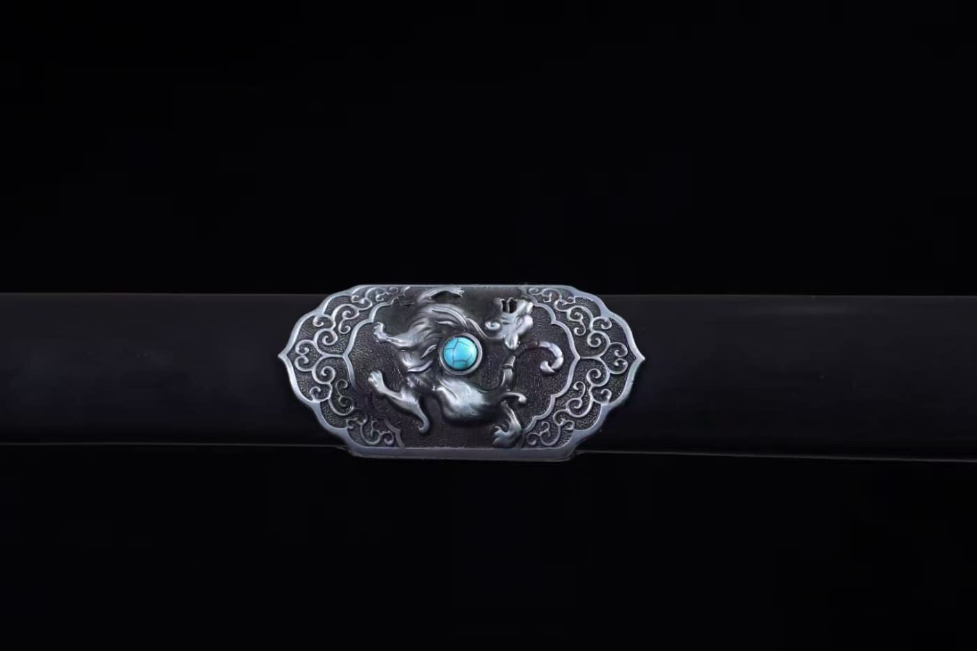 Dragon King Swords Real,Battle Ready,Forged Damascus Blades — handle and fittings close-up