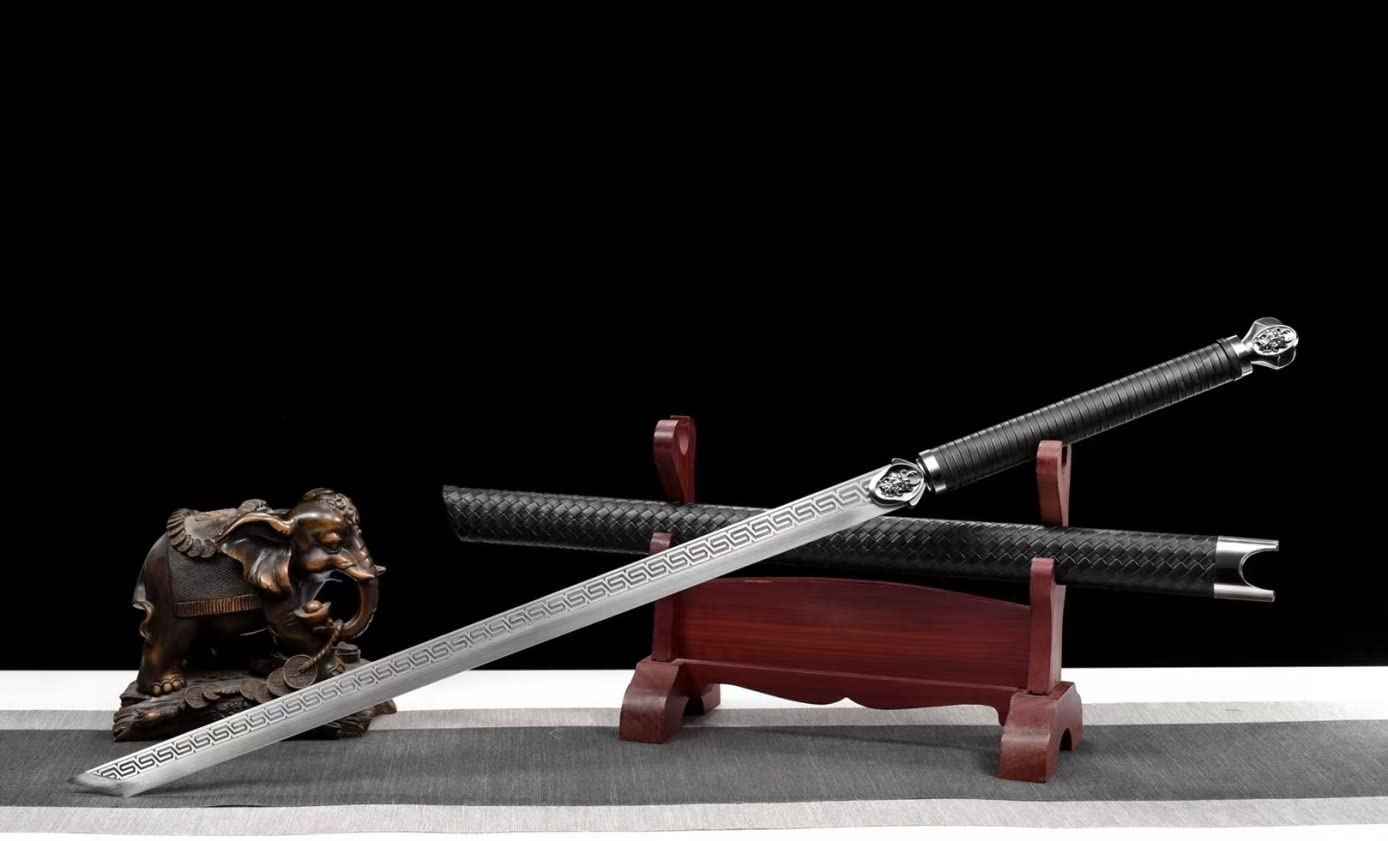 Tang Knife,Forged High Carbon Steel Blade,Alloy Fittings,Cut Tree — close-up detail view