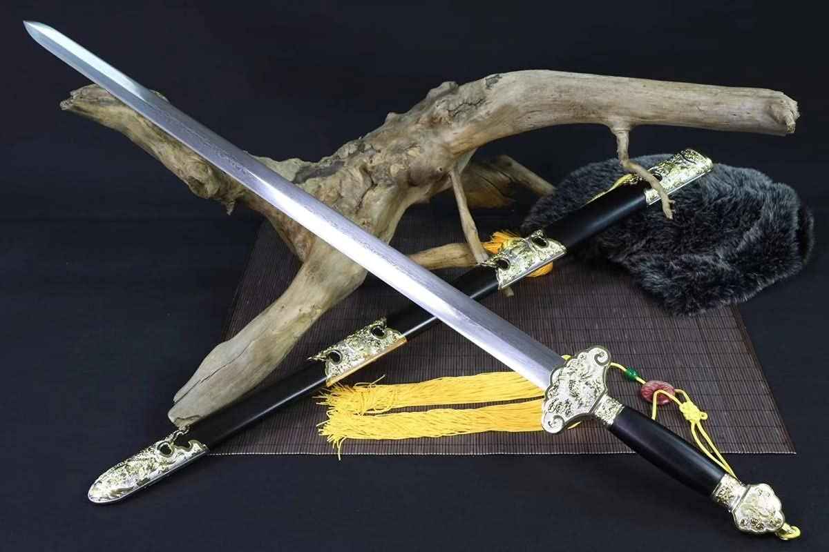 Baojian/Chinese Sword/Forged Damascus Steel Blades/Battle Ready — blade and hamon detail
