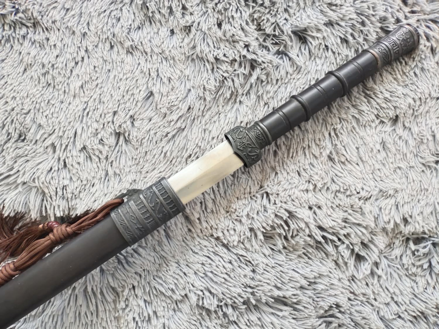 Handcrafted wolong jian Sword with Forged High Carbon Steel Blade and Alloy Fittings-Perfect for China kung fu — scabbard / saya detail
