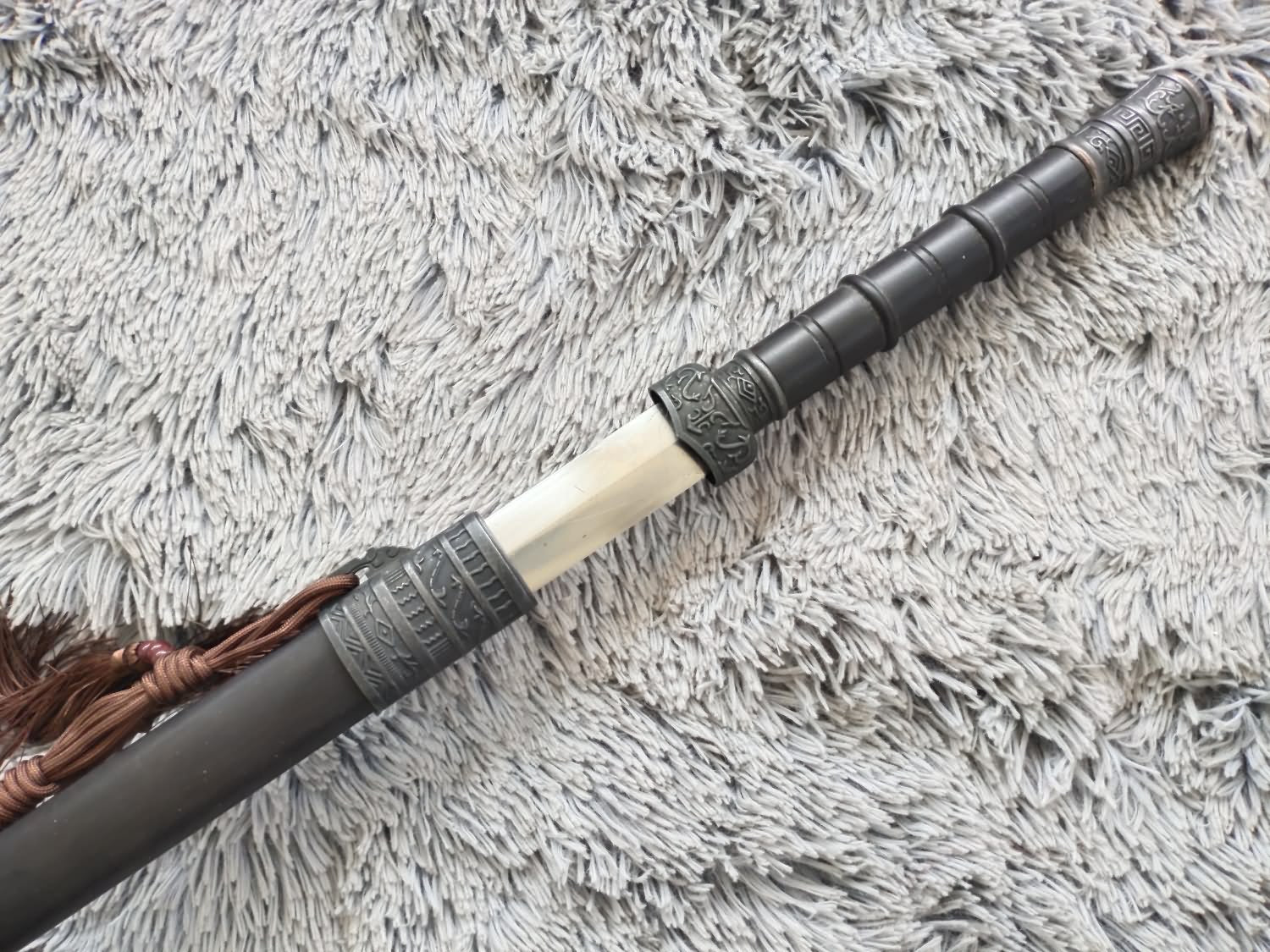 Handcrafted wolong jian Sword with Forged High Carbon Steel Blade and Alloy Fittings-Perfect for China kung fu — scabbard / saya detail