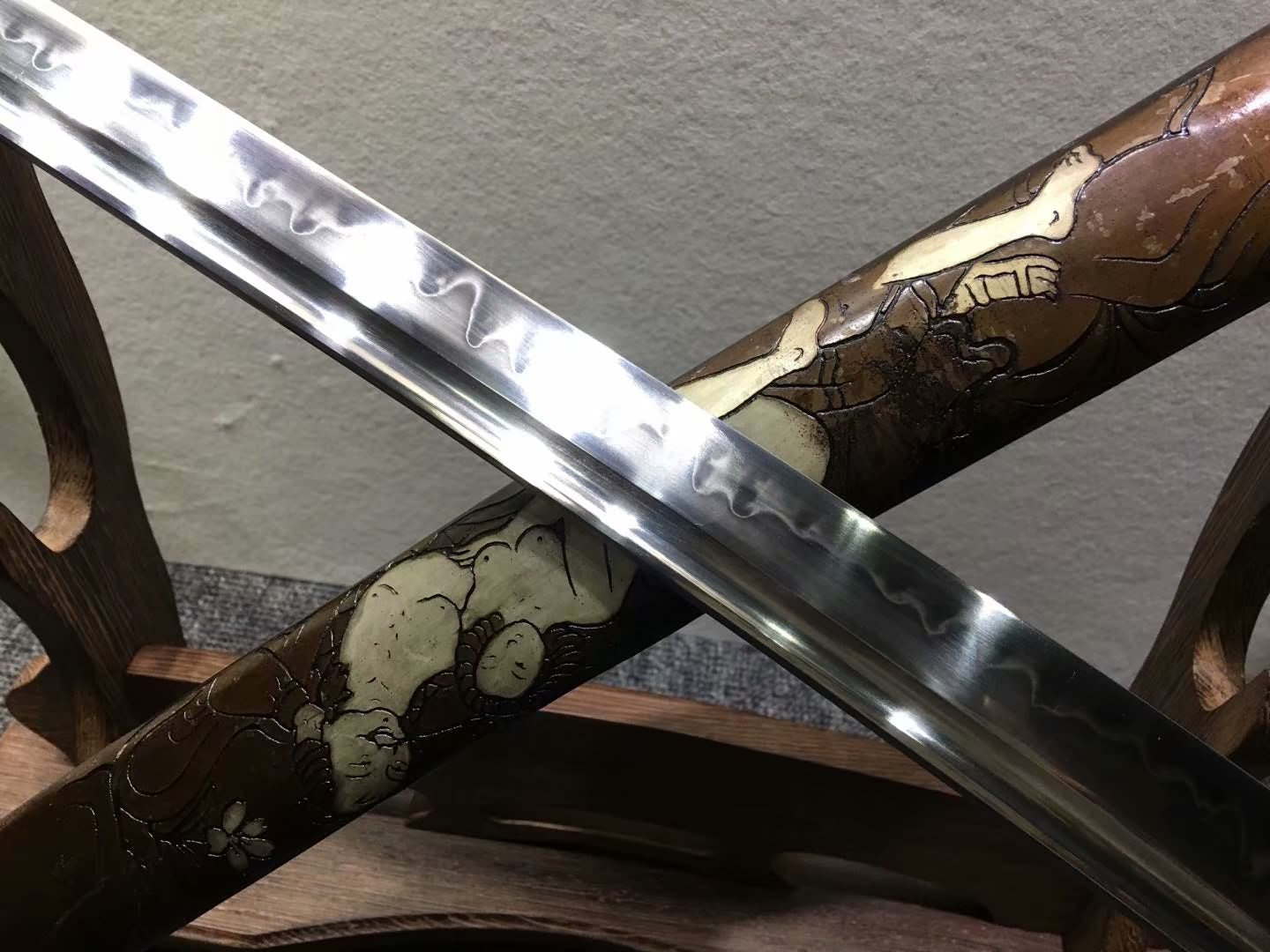 Katana,Hand forged,High carbon steel burn blade,Brass,Full tang,E — scabbard / saya detail