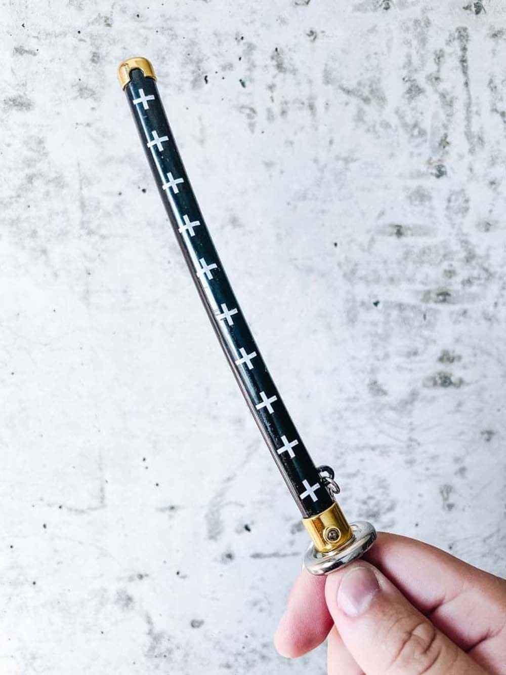 Law's Kikoku Keychain + Stand — Premium Steel Mini Katana by DRACBLADE