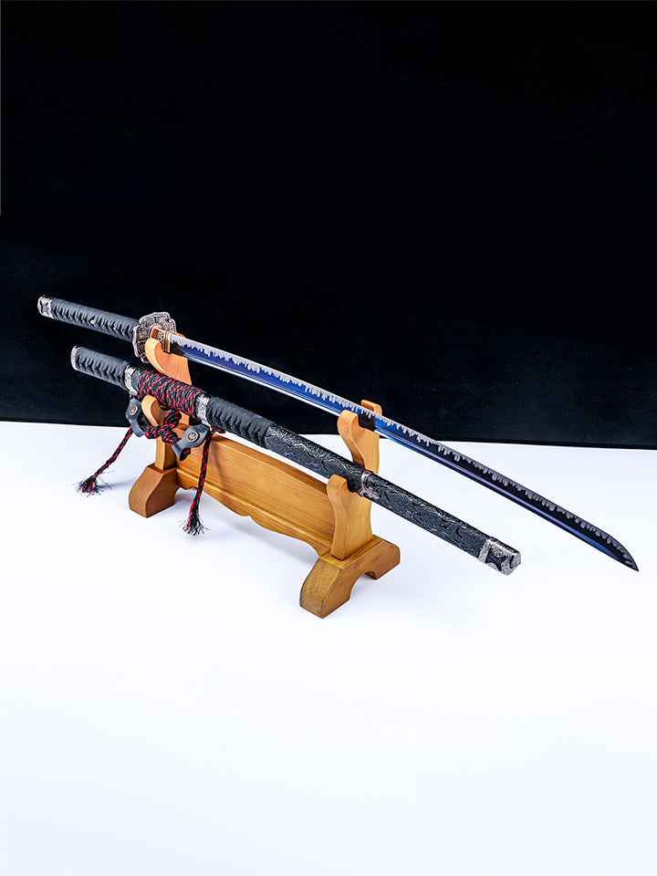 Night Shade Tachi — scabbard / saya detail