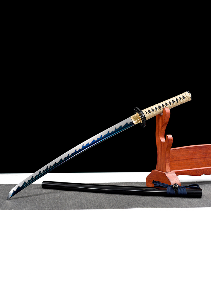 Dark Wave Wakizashi — blade and hamon detail