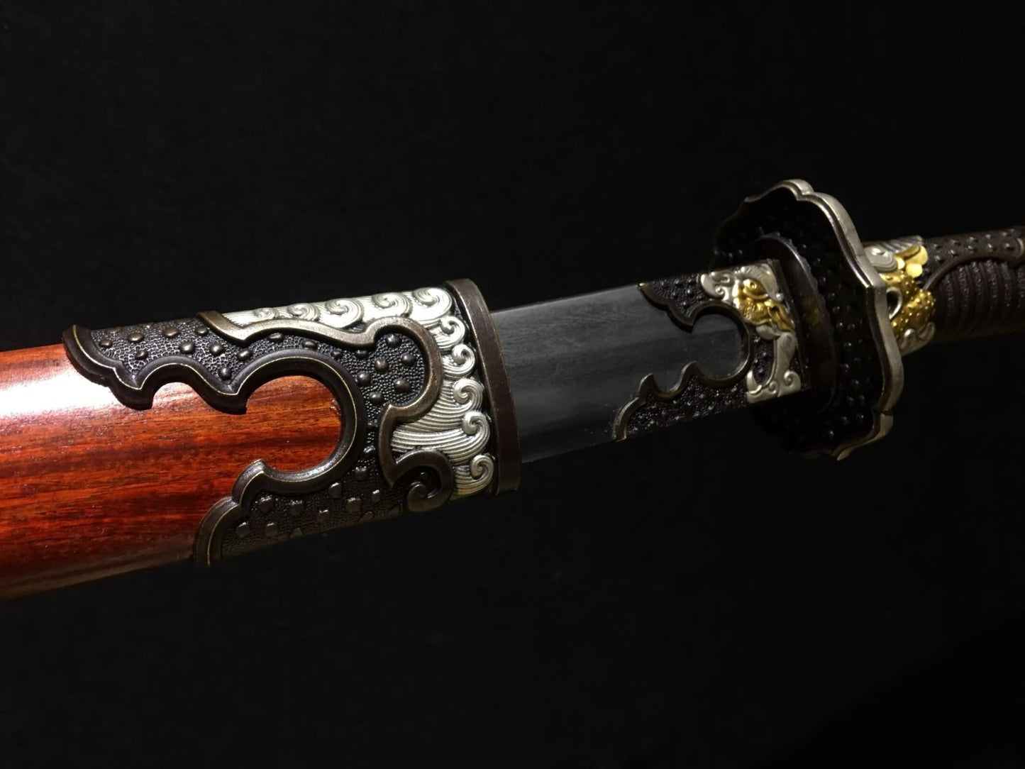 Crimson Dragon Qingdao | Hand-Forged Seven-Plate High-Carbon Steel Chinese Saber with Brass Fittings & Bloodwood Scabbard — scabbard / saya detail
