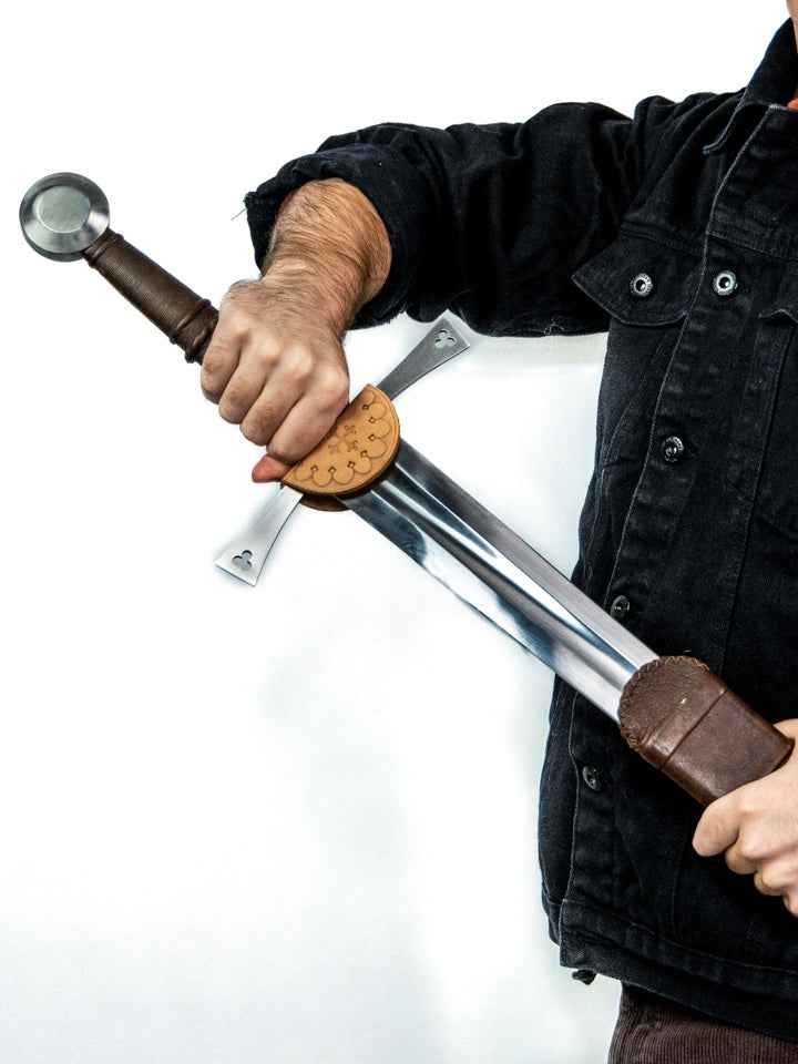 XIV Medieval Longsword — blade and hamon detail