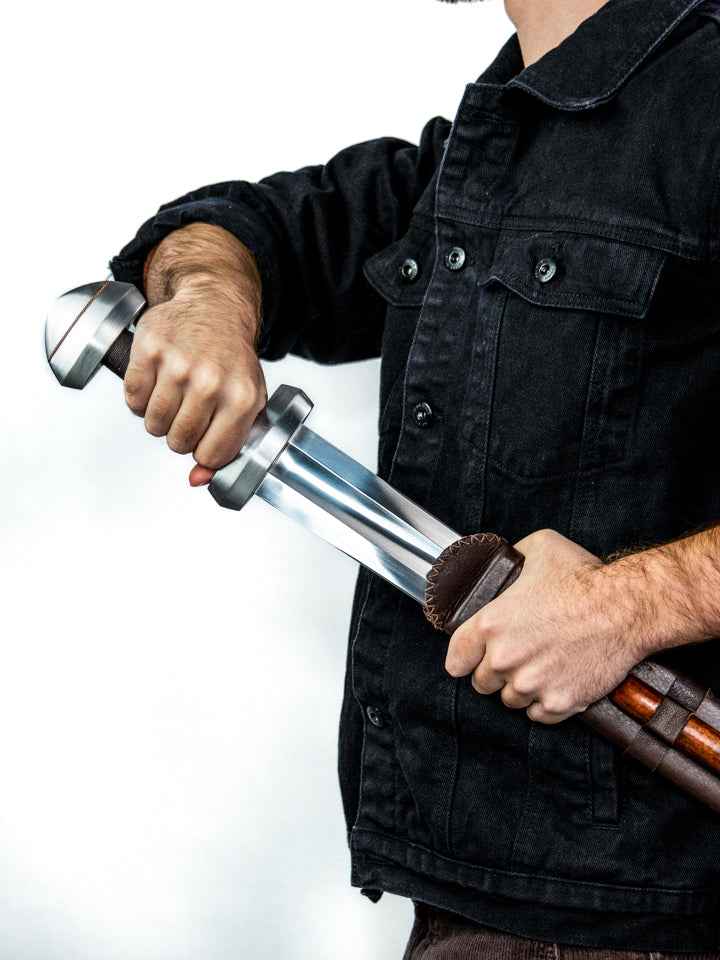 Viking Sword — blade and hamon detail