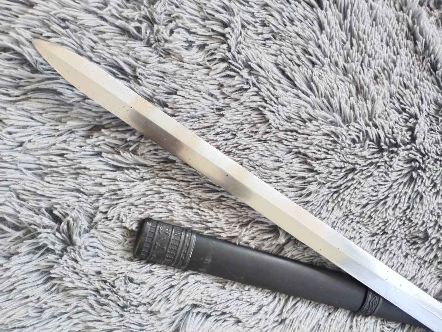 Handcrafted wolong jian Sword with Forged High Carbon Steel Blade and Alloy Fittings-Perfect for China kung fu — handle and fittings close-up