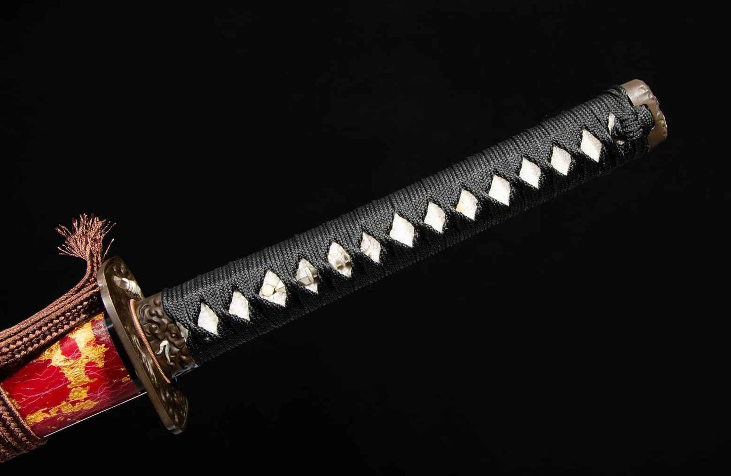 Wootz Steel Hamon Katana – 40.9″ with Red Speckled Lacquer Saya, Gilt Brass & Silver Fittings — handle and fittings close-up
