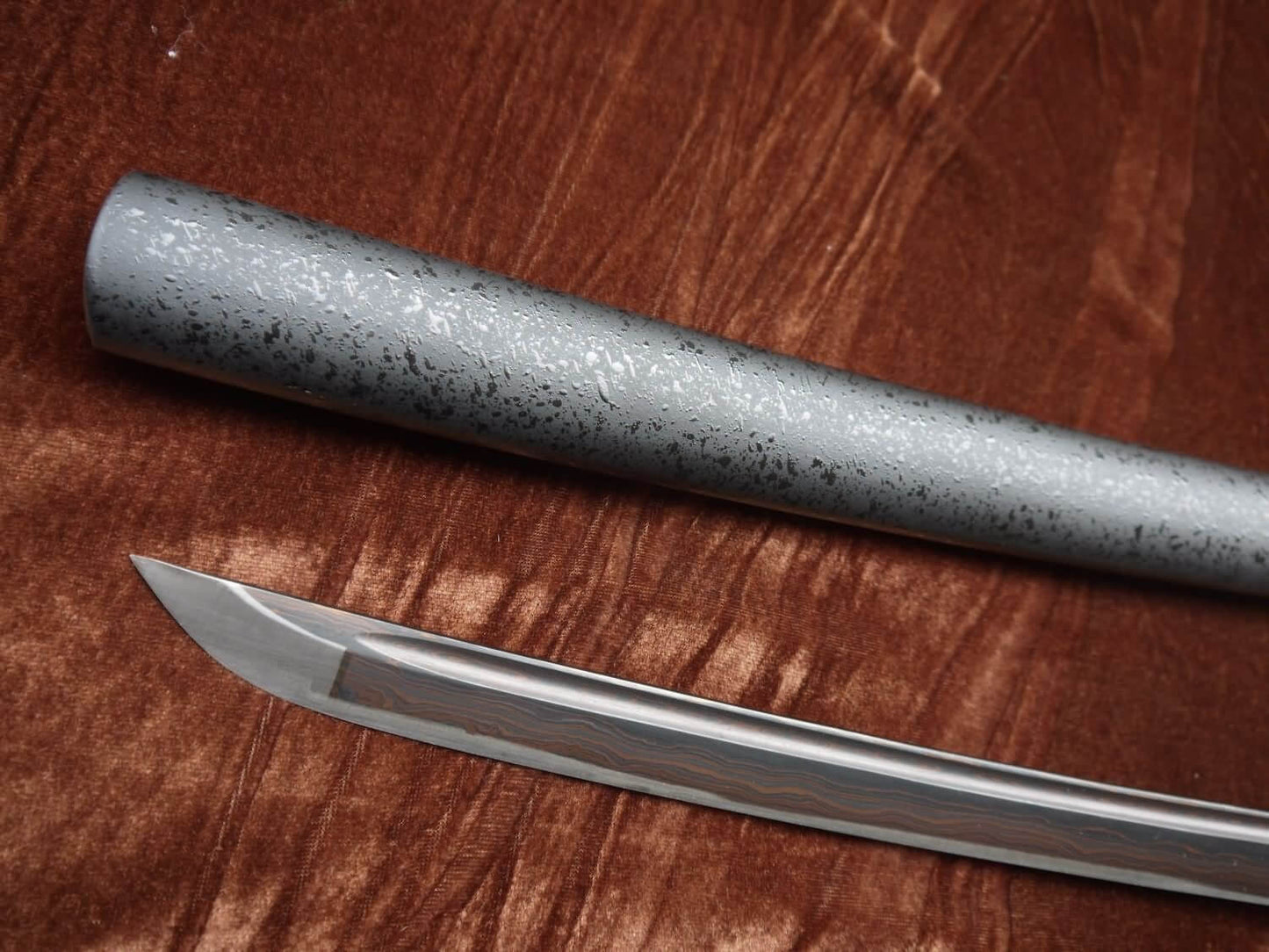 Samurai war sword Katana/Damascus steel blade/Alloy tosogu Full tang — scabbard / saya detail