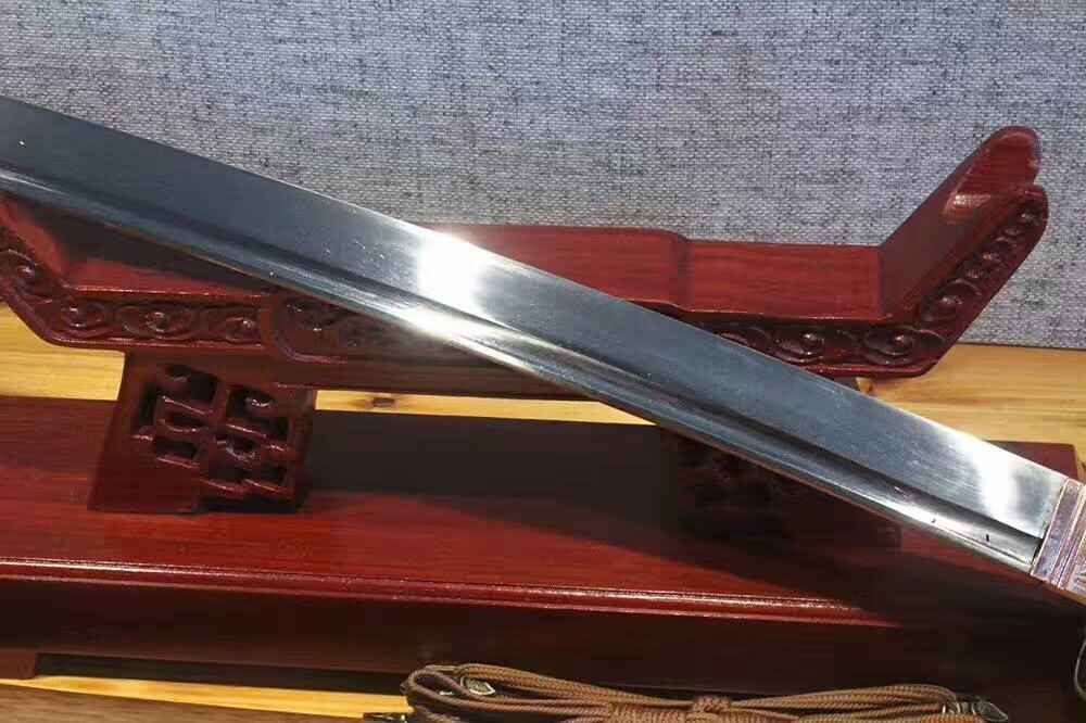 Tachi,Spring steel blade,Rosewood scabbard,Alloy fitting,Full tang — blade and hamon detail
