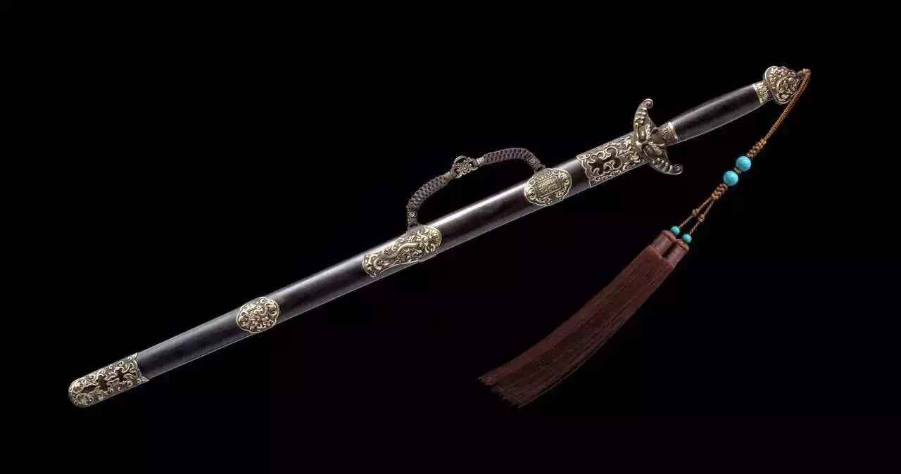 Qianlong sword,Folded steel,Ebony scabbard,Copper fitting,Length 39 inch — blade and hamon detail