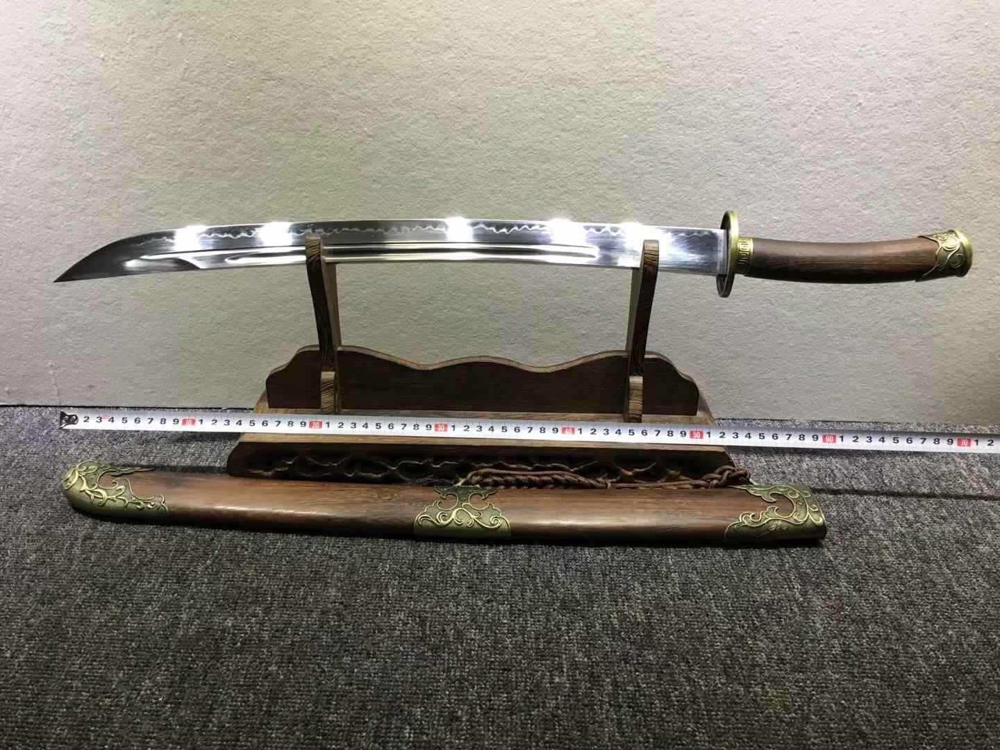 Broadsword,High carbon steel burn blade,Rosewood,Alloy fittings — blade and hamon detail