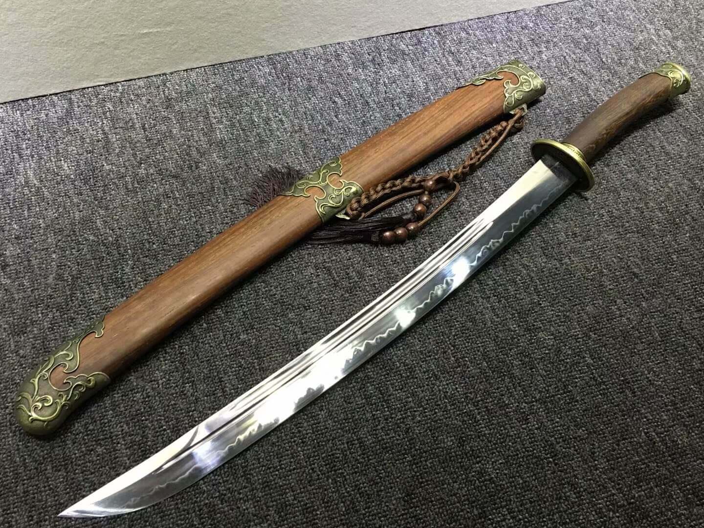 Broadsword,High carbon steel burn blade,Rosewood,Alloy fittings — scabbard / saya detail