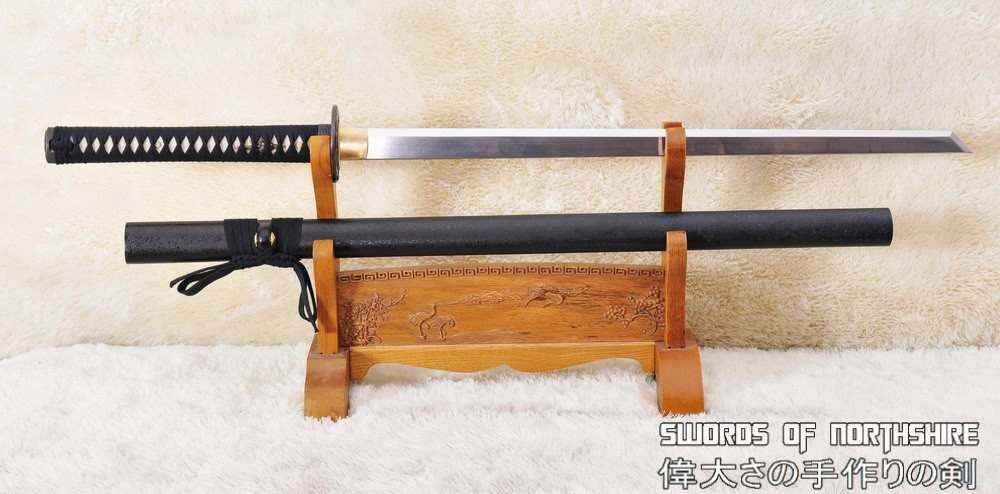 Tang Dao - Qutu Tong 1060 — handle and fittings close-up