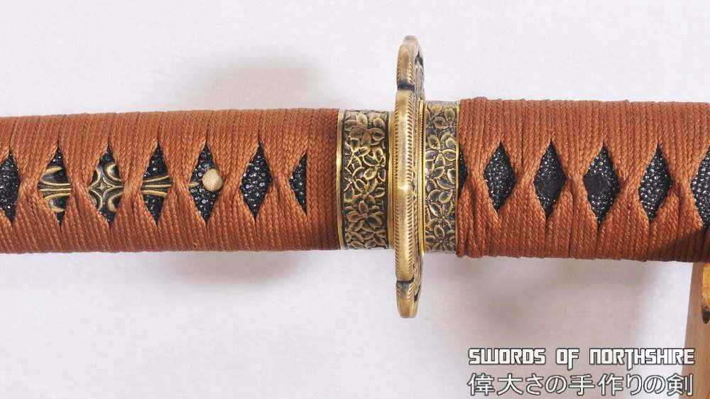 Tachi - Miyazaki 1060 — handle and fittings close-up
