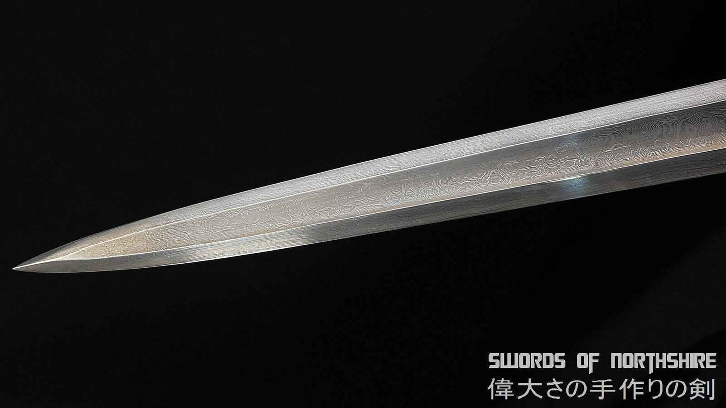 Broadsword - Edward 1095 — handle and fittings close-up