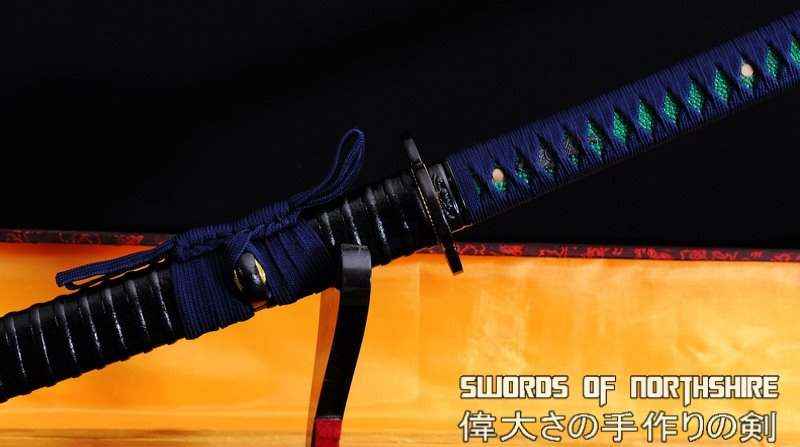 Katana - Nagakura Shinpachi 1060 — blade and hamon detail