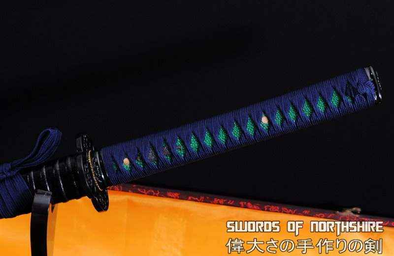 Katana - Nagakura Shinpachi 1060 — handle and fittings close-up
