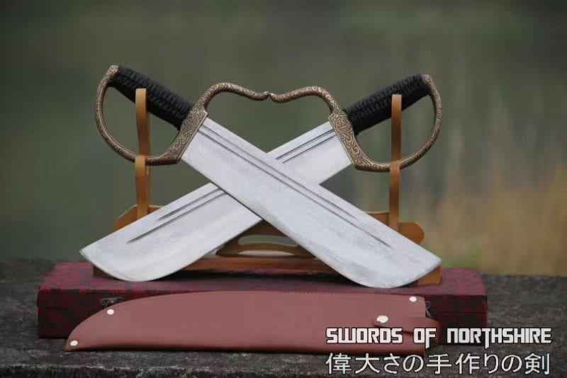 Butterfly Swords - Wang Zhanyuan 1060 — close-up detail view