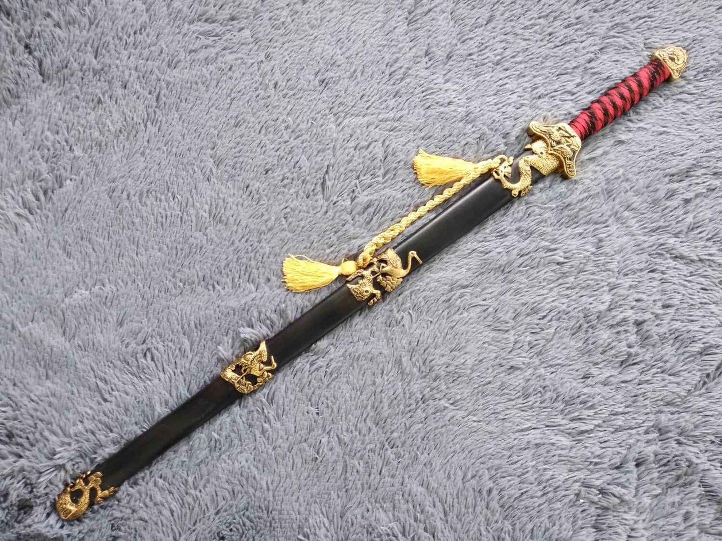 Pine crane sword,Damascus steel blade,Black wood,Alloy — blade and hamon detail