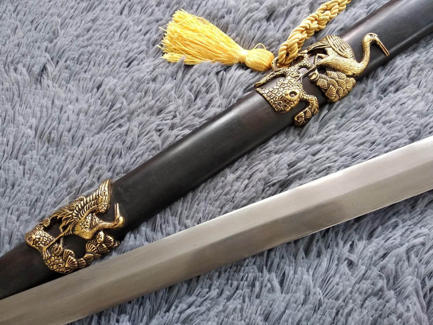 Pine crane sword,Damascus steel blade,Black wood,Alloy — scabbard / saya detail