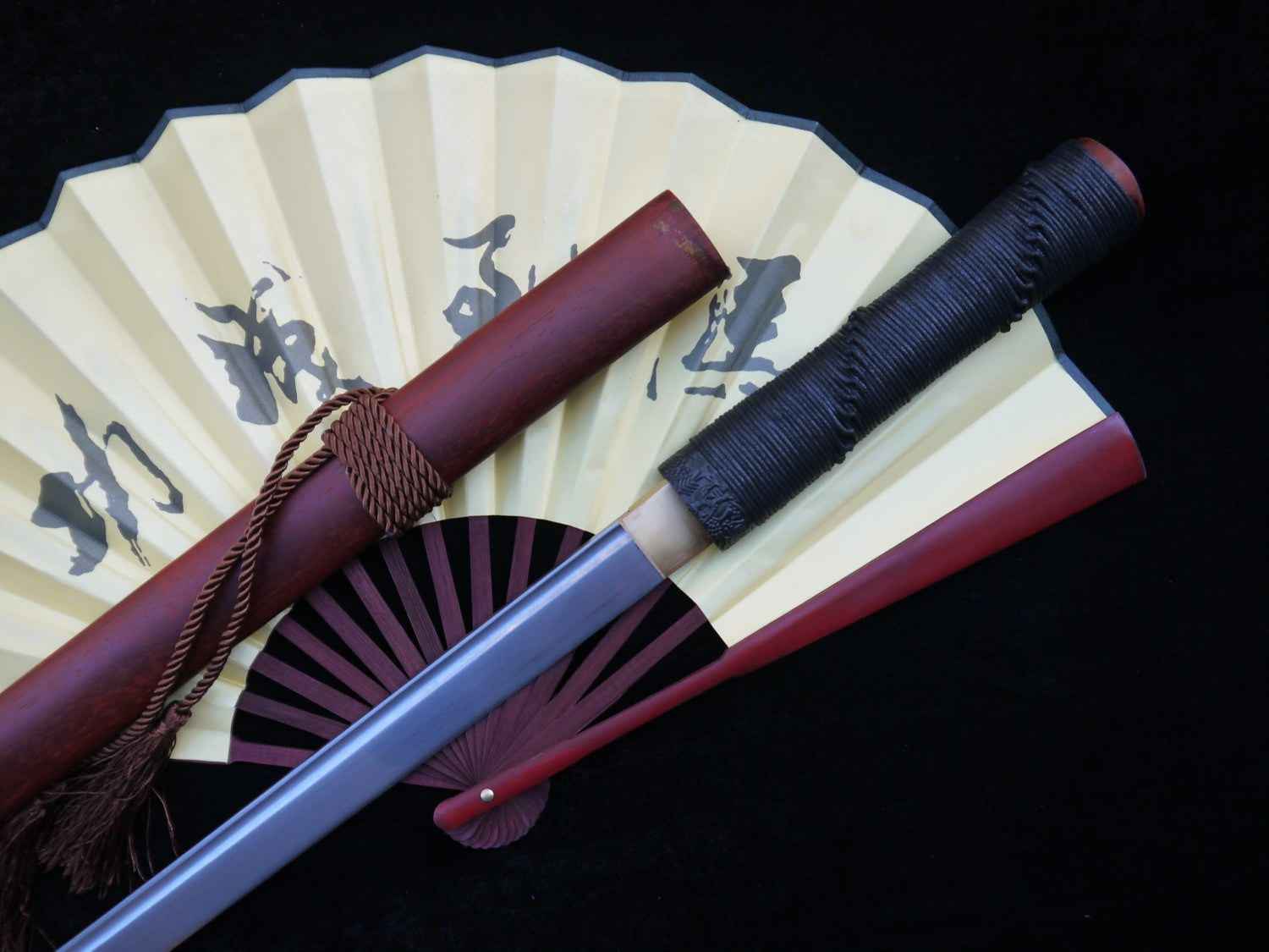 Tang sword,Folded steel,Redwood scabbard,Full tang,Length 39" — handle and fittings close-up