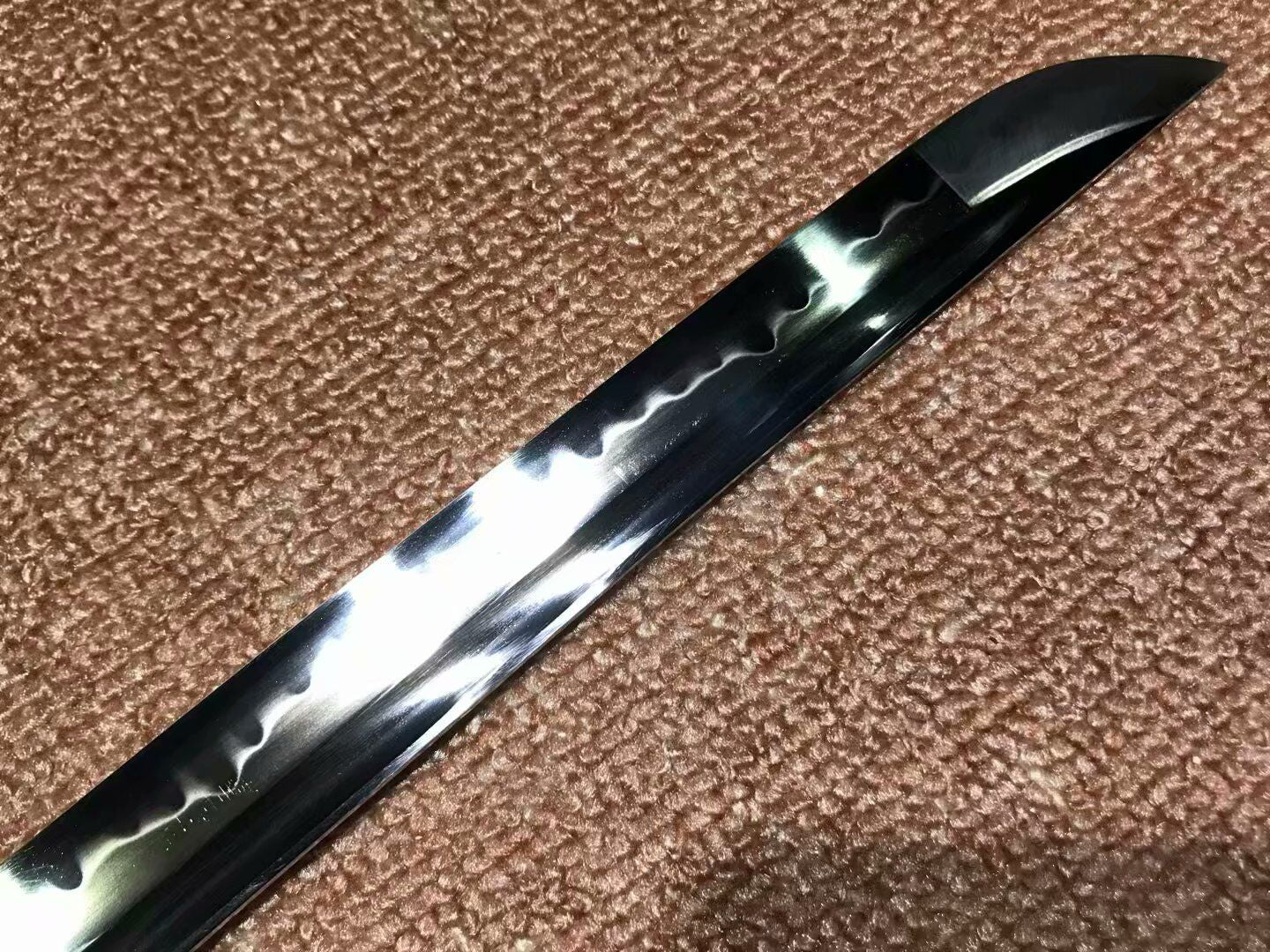 Tang dao,Handmade High carbon steel burn blade,Alloy — handle and fittings close-up
