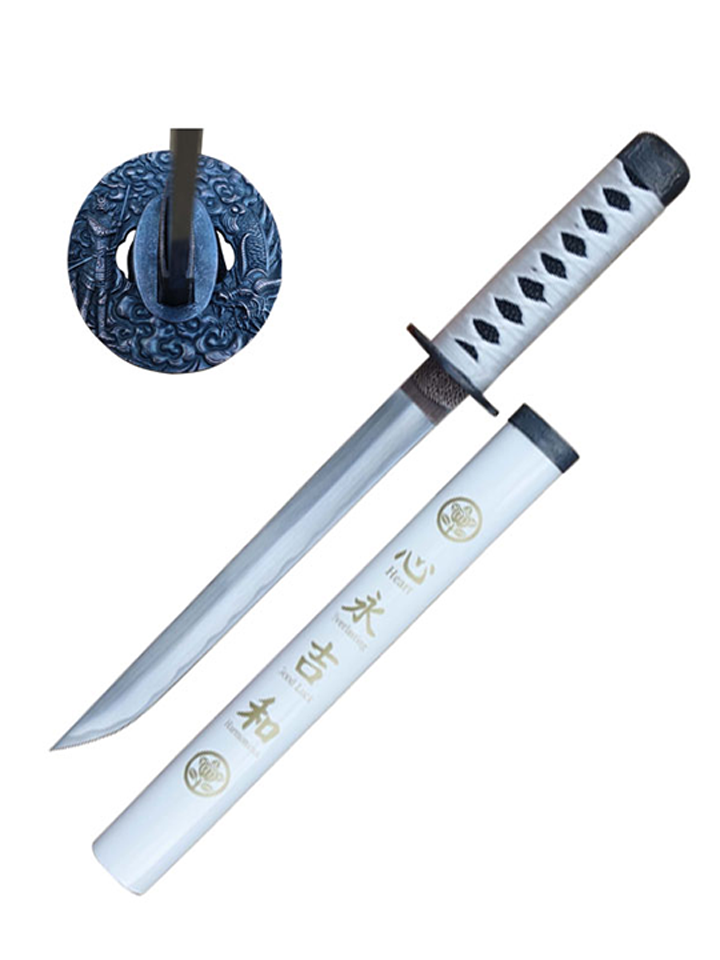 The Classic Tanto (DULL) — close-up detail view