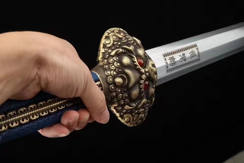 Yongle sword,Damascus steel blade,Blue skin scabbard,Brass — scabbard / saya detail