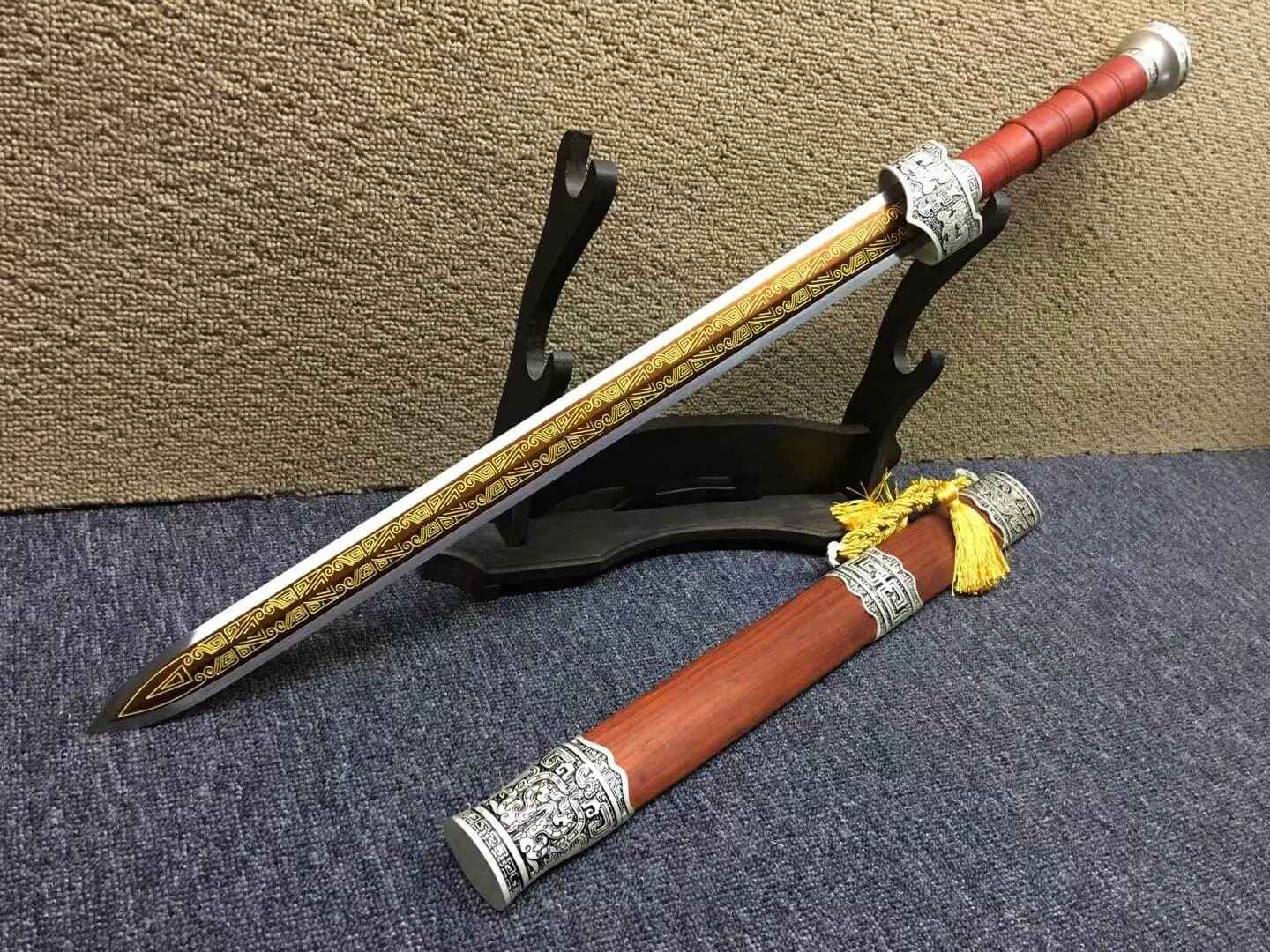 Yuewang sword,High carbon steel etch blade,Redwood scabbard — blade and hamon detail
