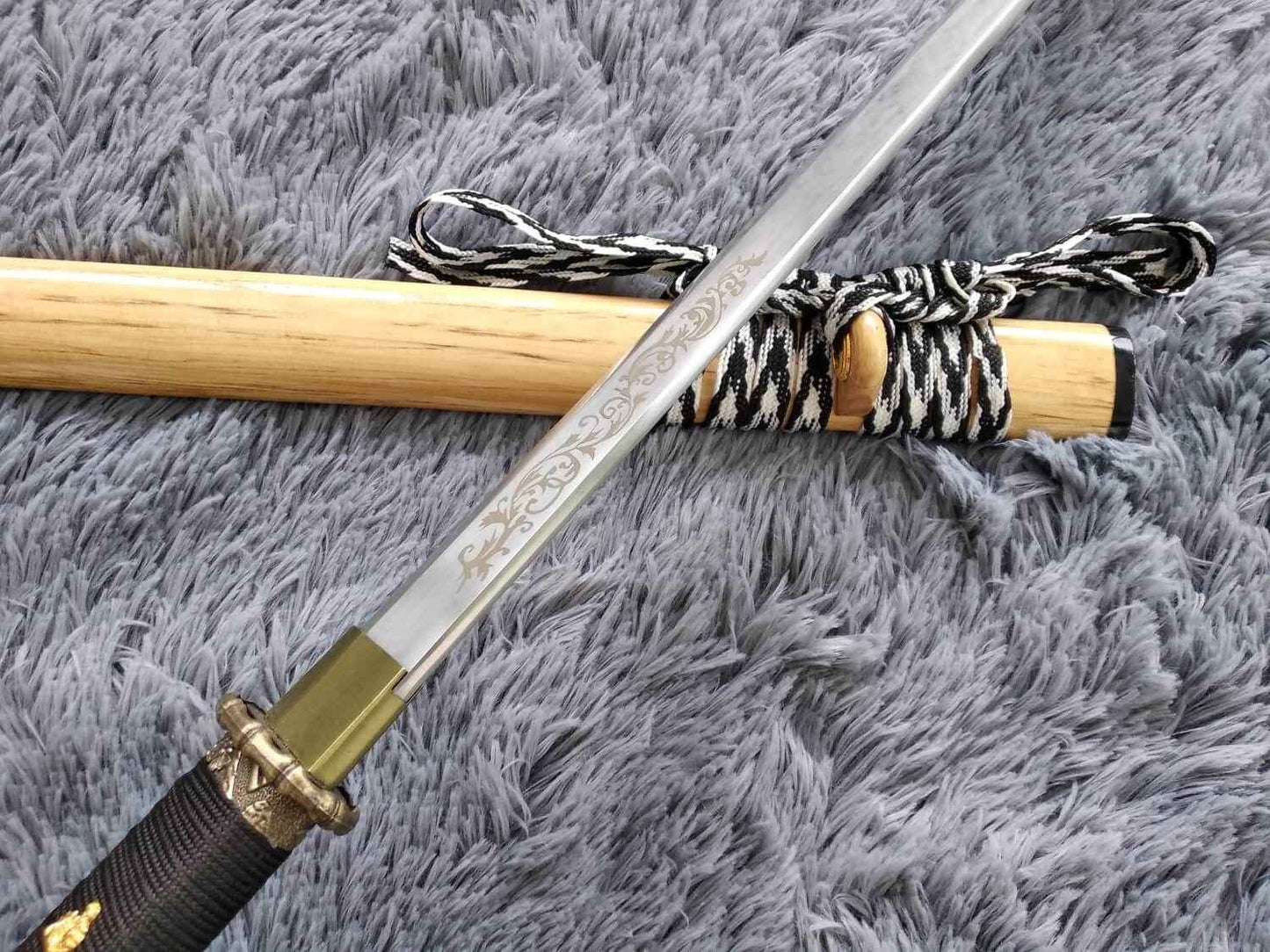 Tang dao,Ninja Sword,High manganese steel,Hardwood,Alloy — close-up detail view